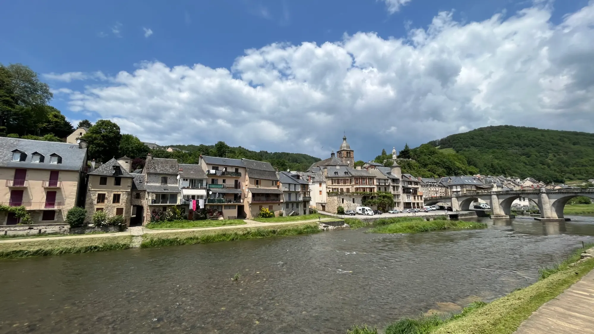 gîte saint-geniez d'olt et d'aubrac